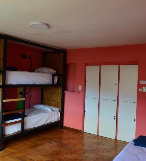 Pension Pintó Casa Hostel & Bar