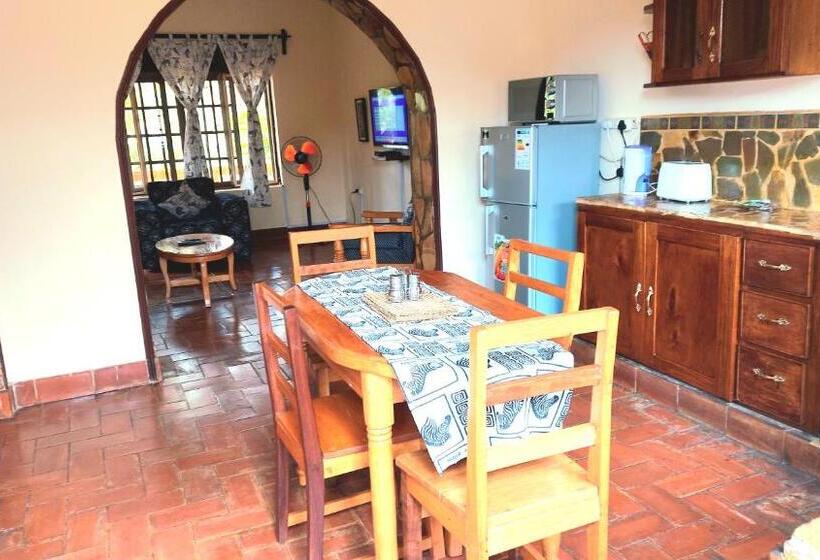 هتل Keelan Ace Villas