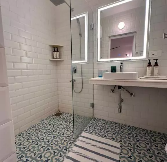 ホテル Oceanic   Luxury Boutique