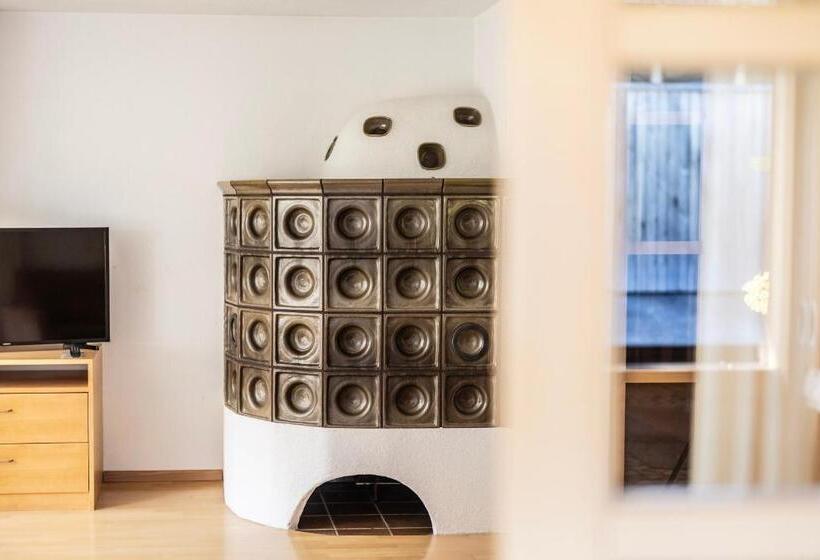 Отель Schrannenhof