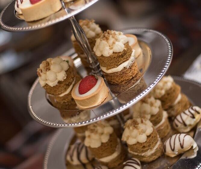 ペンション Grey Manor Guesthouse