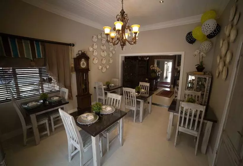 Majatalo Grey Manor Guesthouse