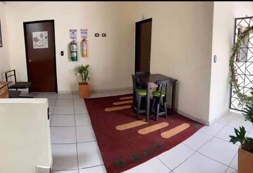 پانسیون Otoño