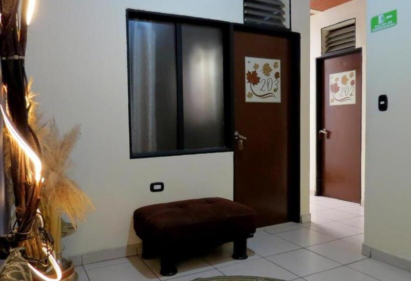 پانسیون Otoño