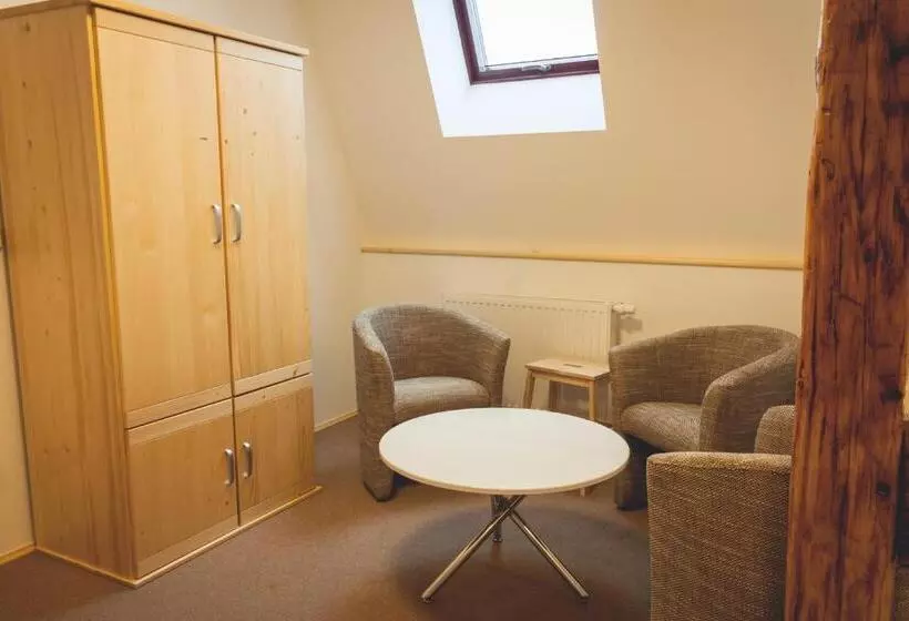 Majatalo Penzion Vila Machů