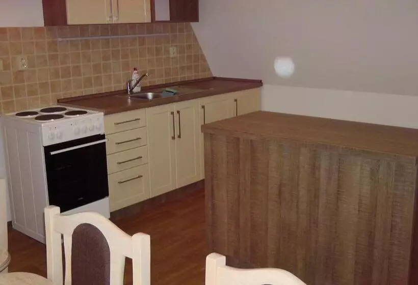 Majatalo Penzion Vila Machů