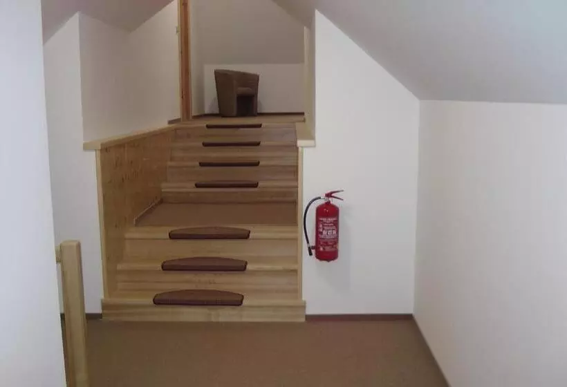 Majatalo Penzion Vila Machů