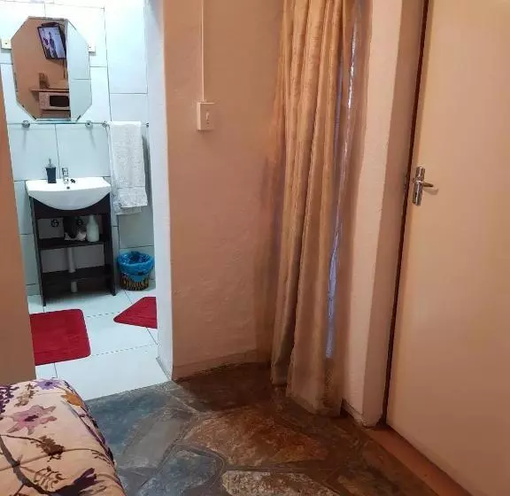 ペンション The Fairlands Hideout