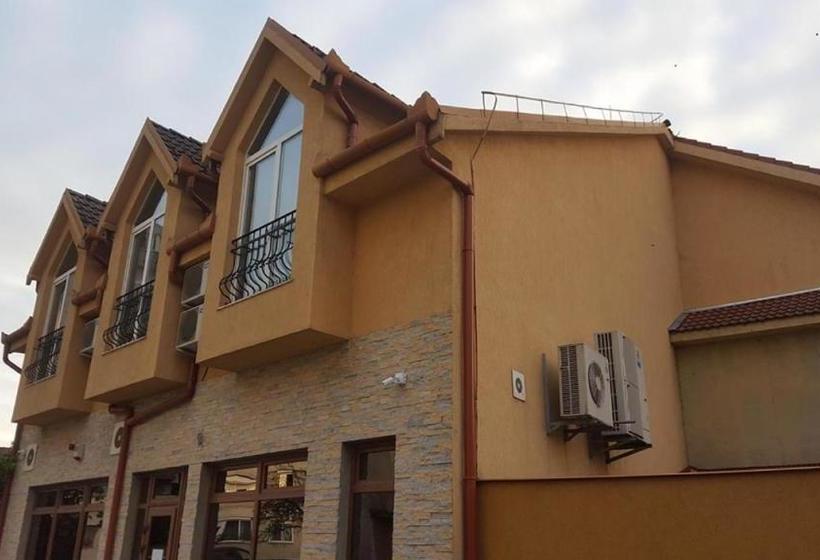 پانسیون Vila Gardenia