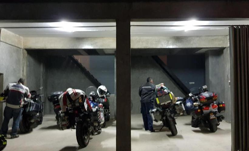 فندق صغير Happy Inn