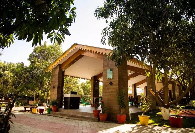 ホテル Daksh Resort And Amusement Park