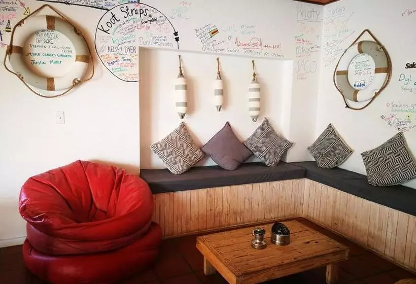 پانسیون Due South Guest House