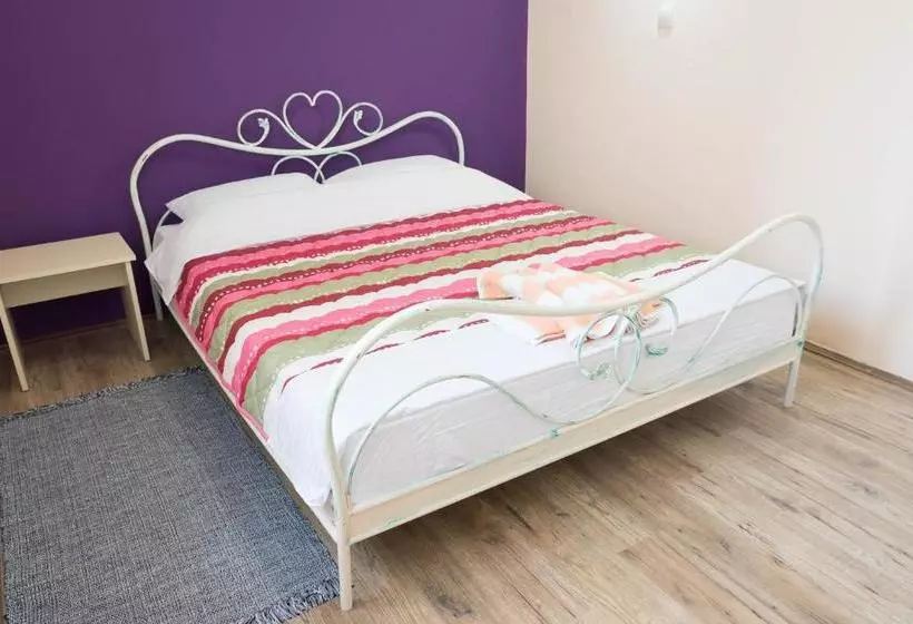 پانسیون Guest House Konaciste Valis
