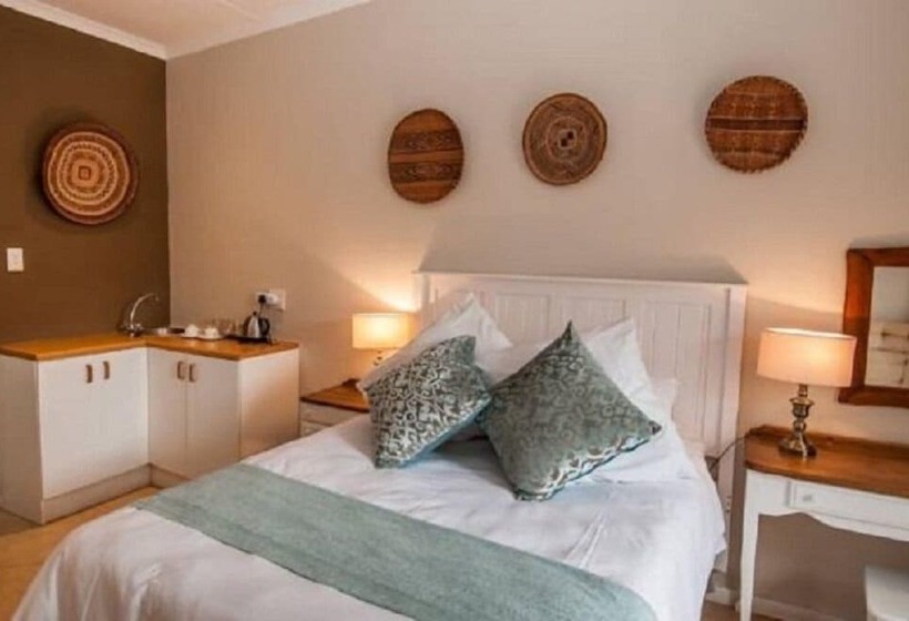 פנסיון Lenore Guest House