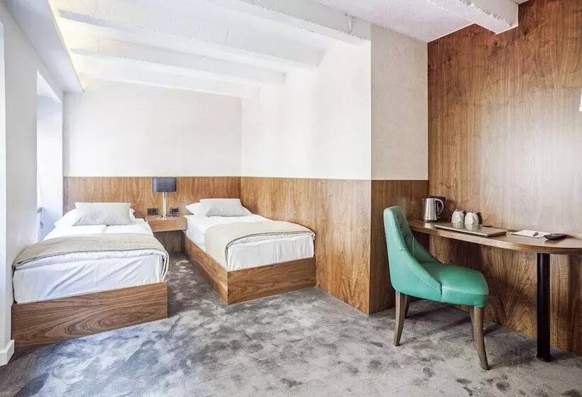 پانسیون Nomad Luxury Suites