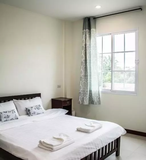 Plern Pitch Residence
