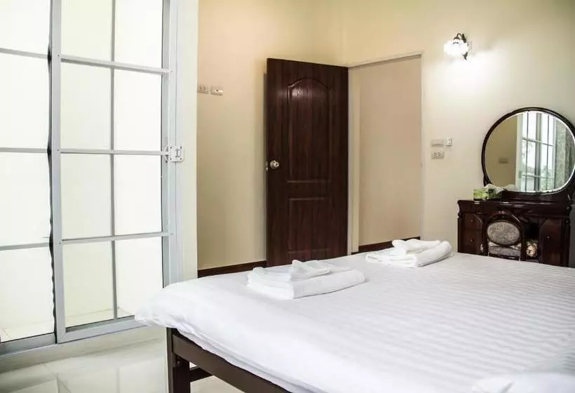 Plern Pitch Residence