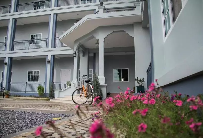 Plern Pitch Residence