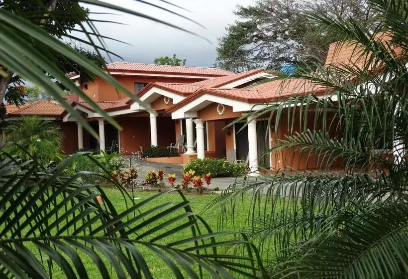 هتل Suites Merlyn Airport