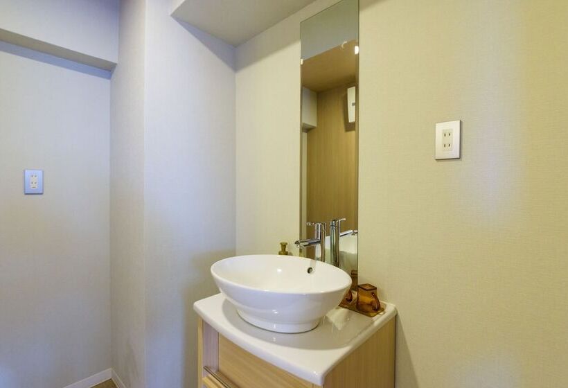 Mr. Kinjo Inn D Buil