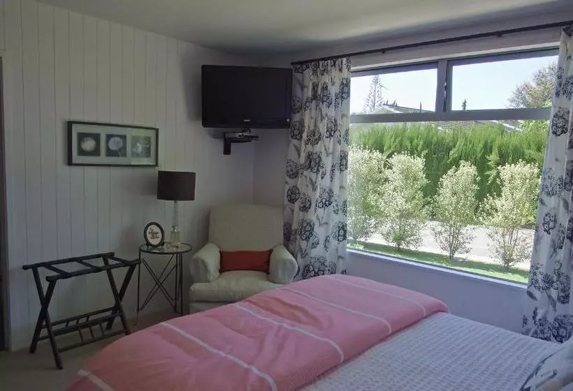 Mulberry House B&b