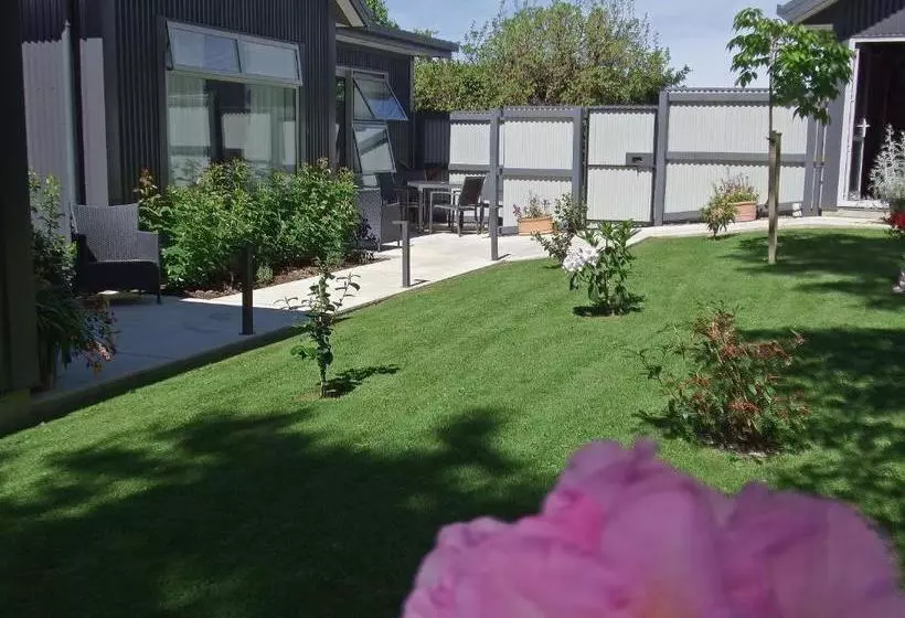 Mulberry House B&b