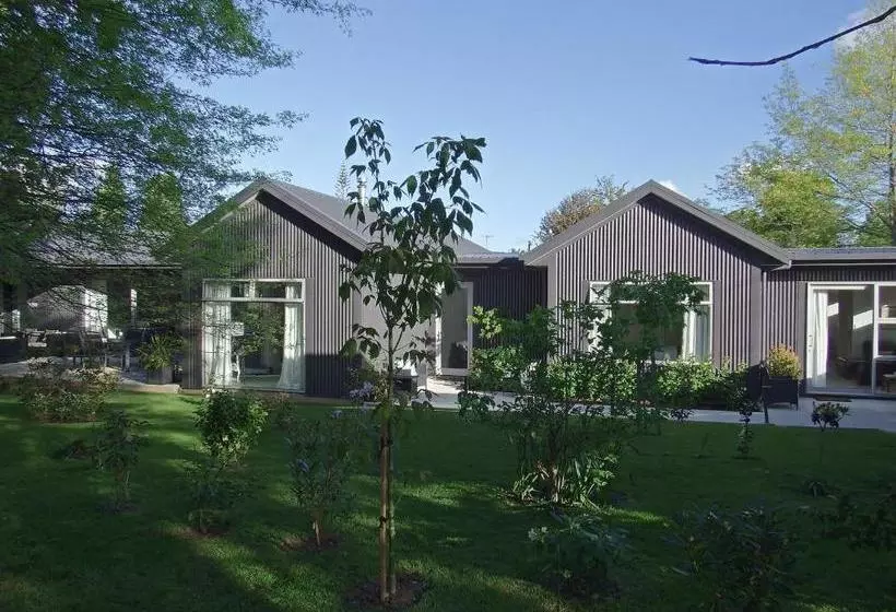 Mulberry House B&b
