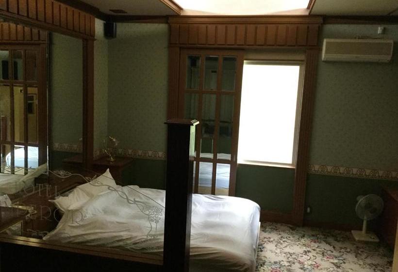 بنسيون Farm Garden