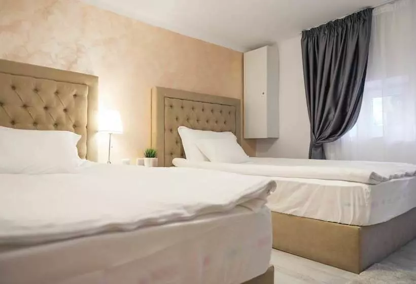 پانسیون Kristen House