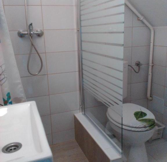 펜션 Kútvölgy Vendégház