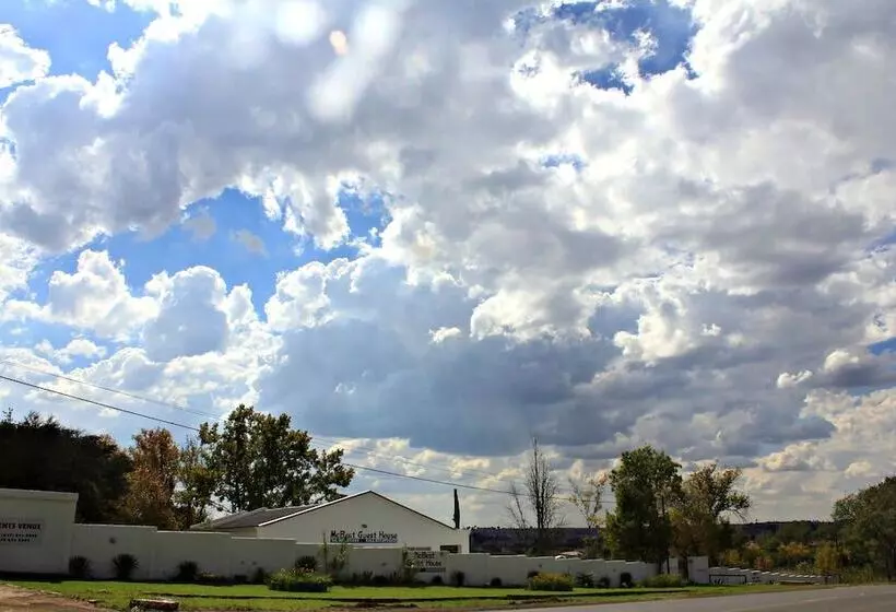 پانسیون Mcbest Guest House