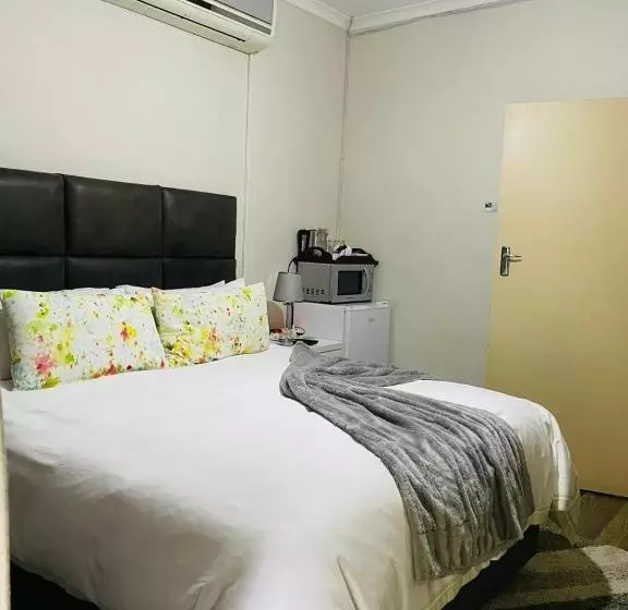 ペンション Pari Guest House