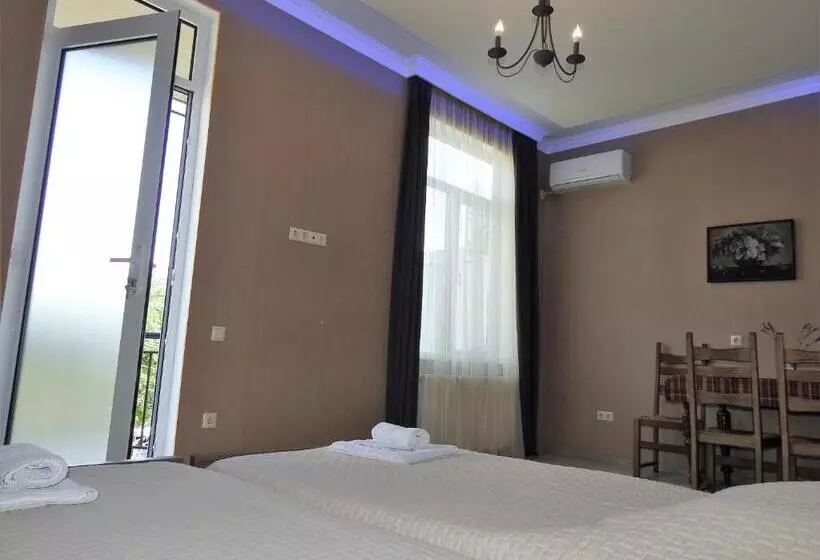 پانسیون White Hotel Guesthouse