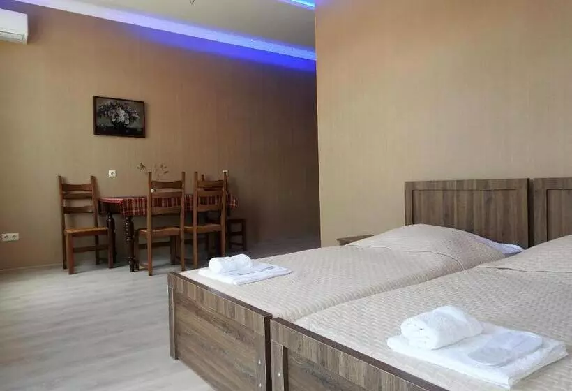 پانسیون White Hotel Guesthouse