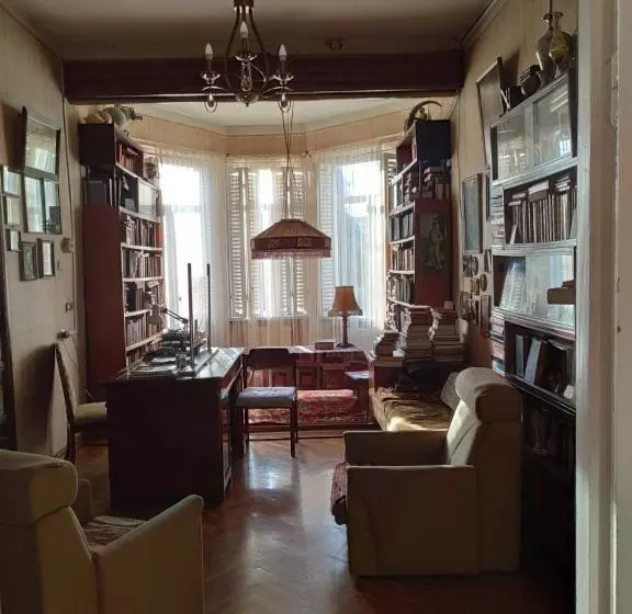 پانسیون White Hotel Guesthouse