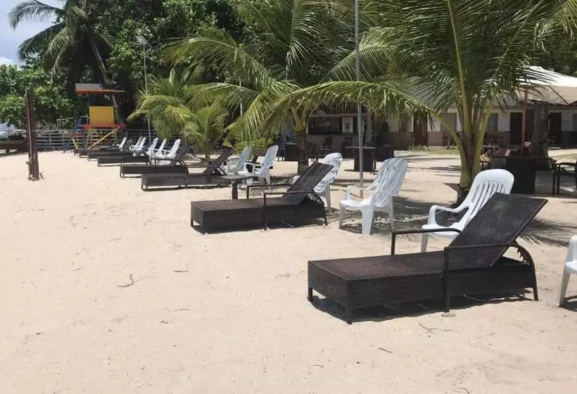 ペンション Anaya Beach Resort