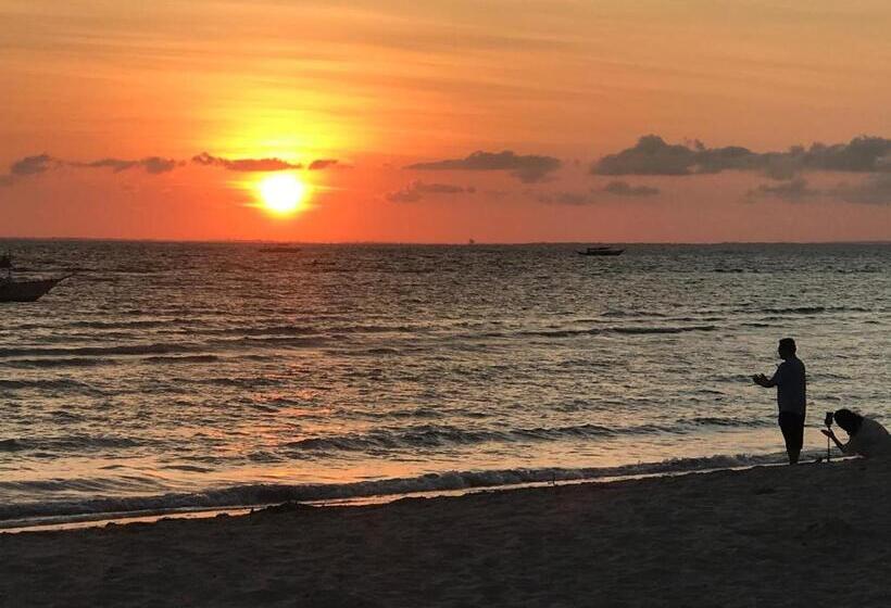 פנסיון Anaya Beach Resort