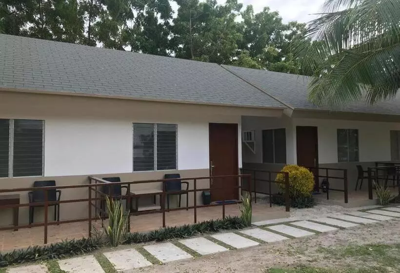 ペンション Anaya Beach Resort