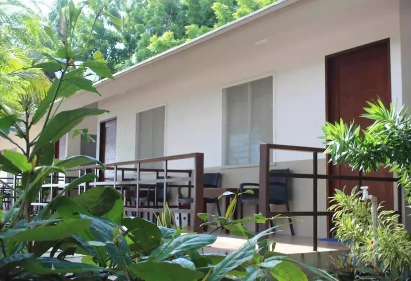 ペンション Anaya Beach Resort