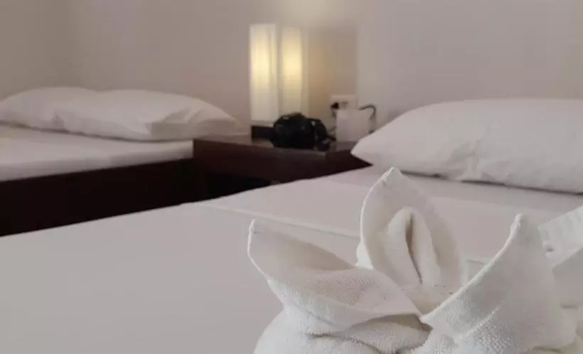 ペンション Anaya Beach Resort