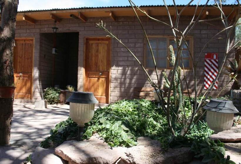 پانسیون Hostal Km Zero El Huertillo