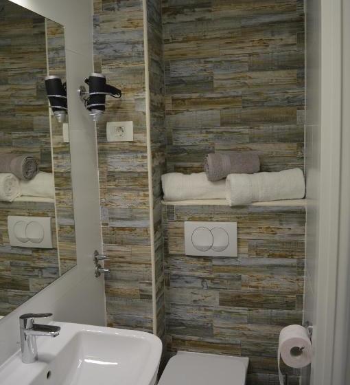 پانسیون Piranika