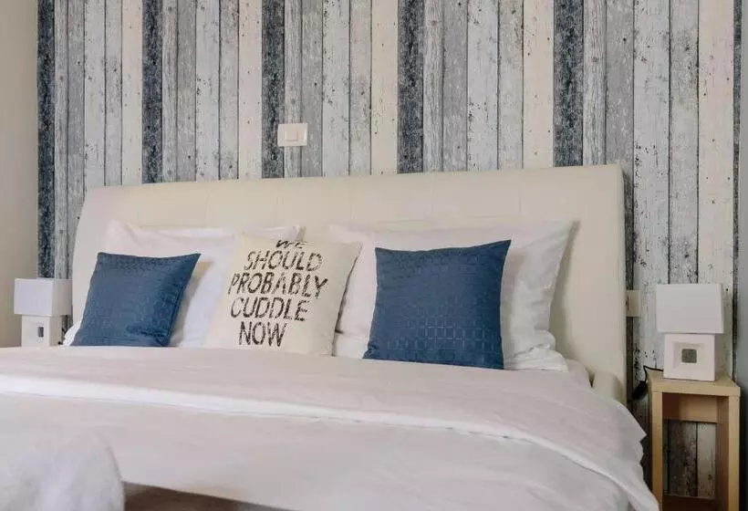 پانسیون Piranika