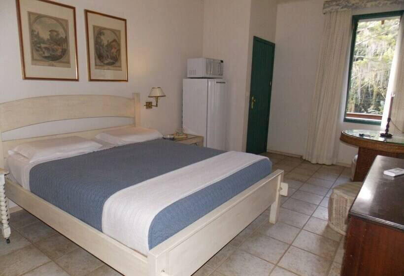 پانسیون Pousada Amoedo