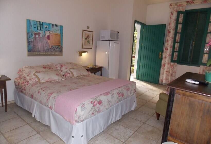 پانسیون Pousada Amoedo