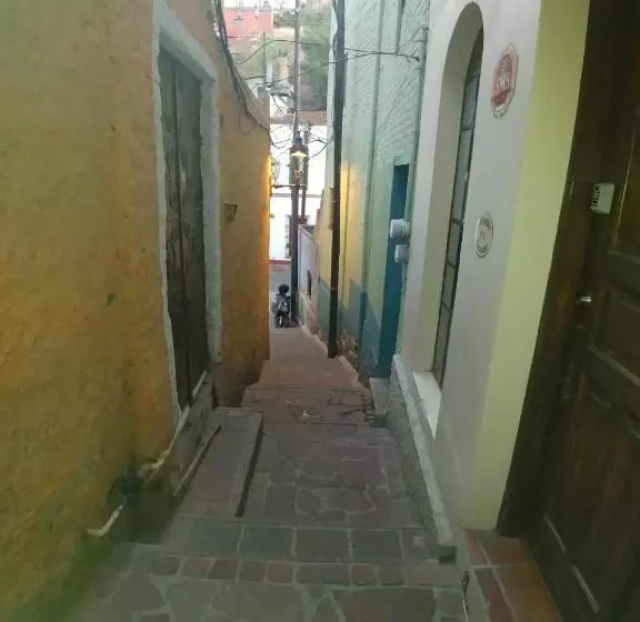 هاستل Las Alamedas Guanajuato