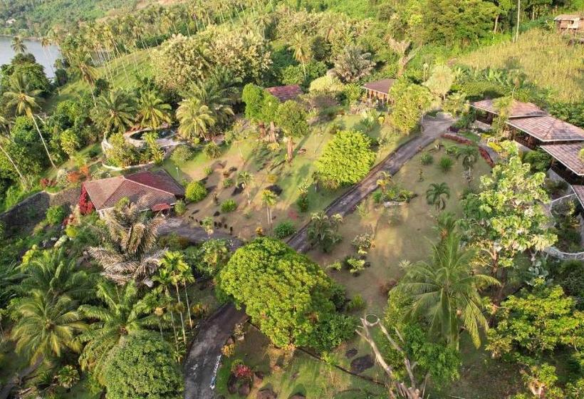 Lumbalumba Resort   Manado