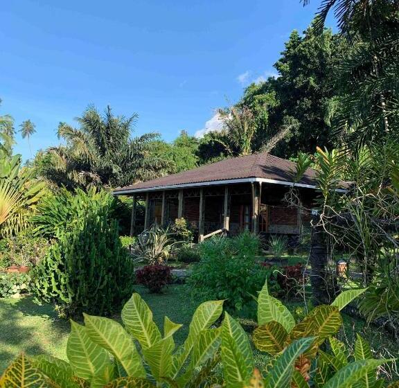 Lumbalumba Resort   Manado