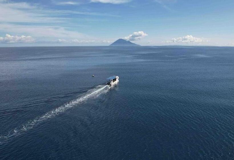 Lumbalumba Resort   Manado