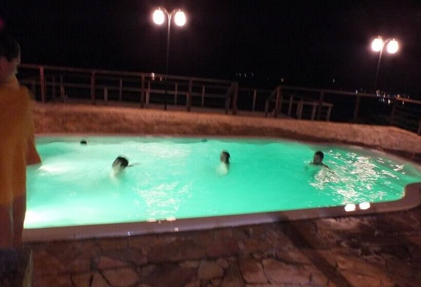 پانسیون Chalés Mirante Altos Ares